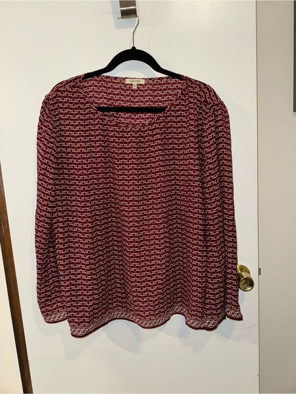 Women’s Max Studio Burgundy Long-Sleeve Blouse Heart Geometric Design Size Large